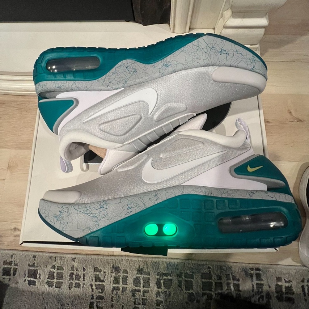 Nike Adapt Auto Max Jetstream